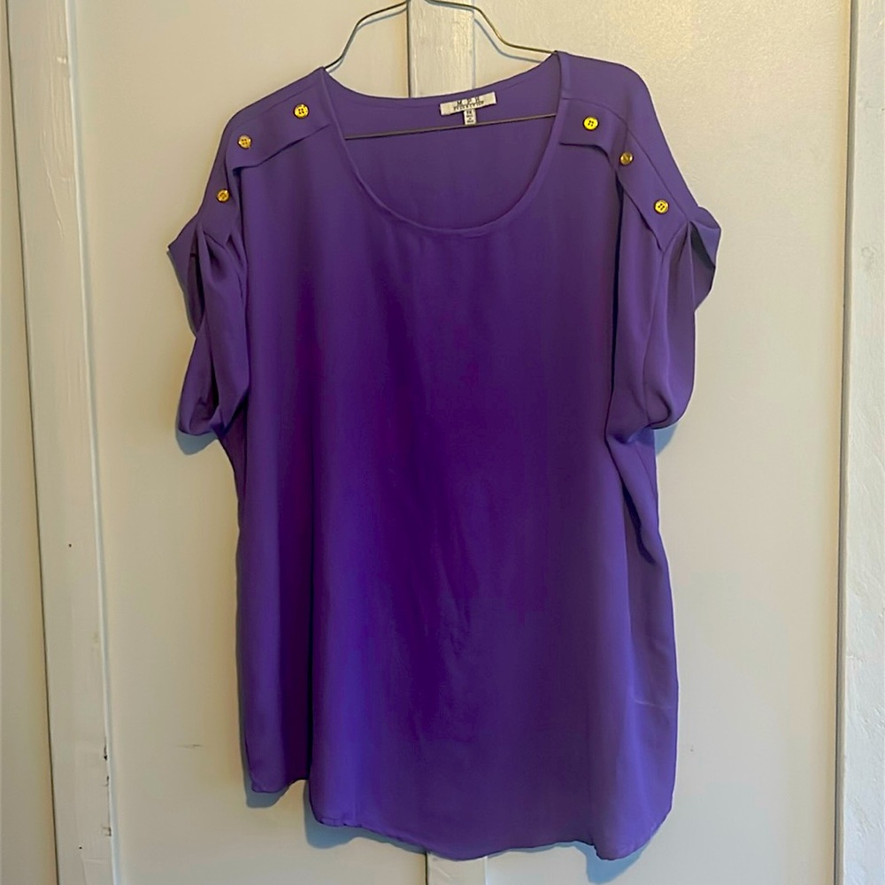 1x purple blouse